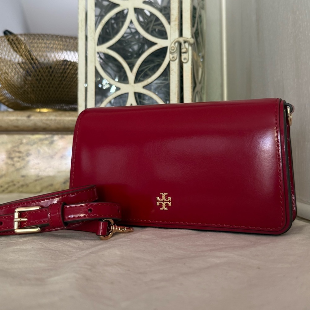 NWT Tory Burch Emerson Patent Leather Mini Crossbody Handbag In Red - Picture 8 of 8